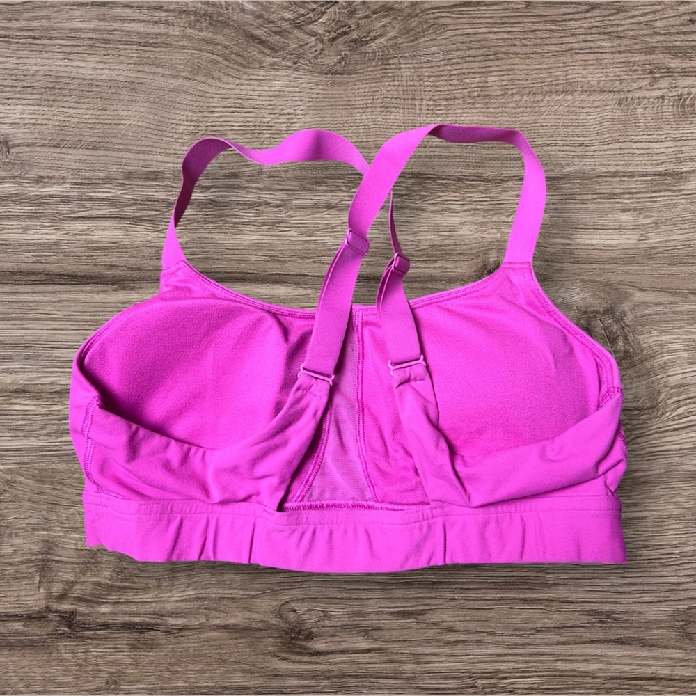 Under Armour Women's Pink Adjustable Strap Sports Bra Size M - Picture 2 of 4